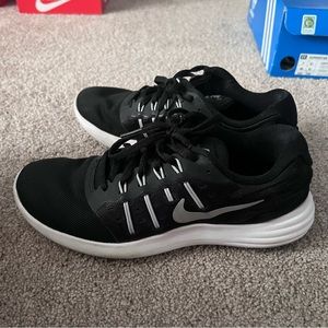 Nike Lunarstelos Women’s 8.5